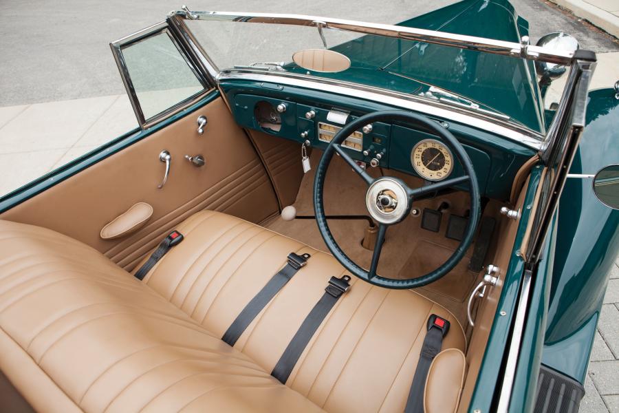 Packard Six Rumble Seat Convertible Coupe 1937 года  (фото 18 из 20)